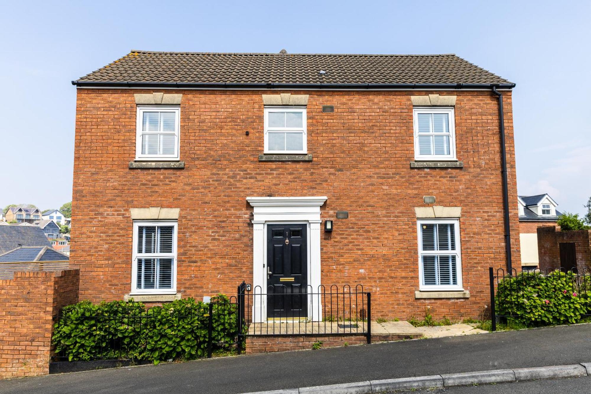 Limeslade House In Mumbles - Family & Dog Friendly Villa Exterior photo